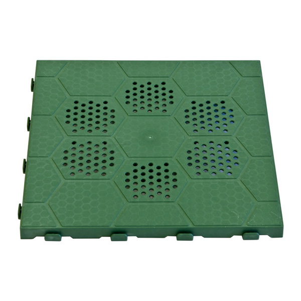 piastrella-verde-pvc-2 pavimentazione in pvc piastrelle in plastica giardino, piastrelle in pvc per esterno, Rota Commerciale Bergamo, Giardinaggio Bergamo, Materiali edili Bergamo, Pavimenti per esterno Bergamo