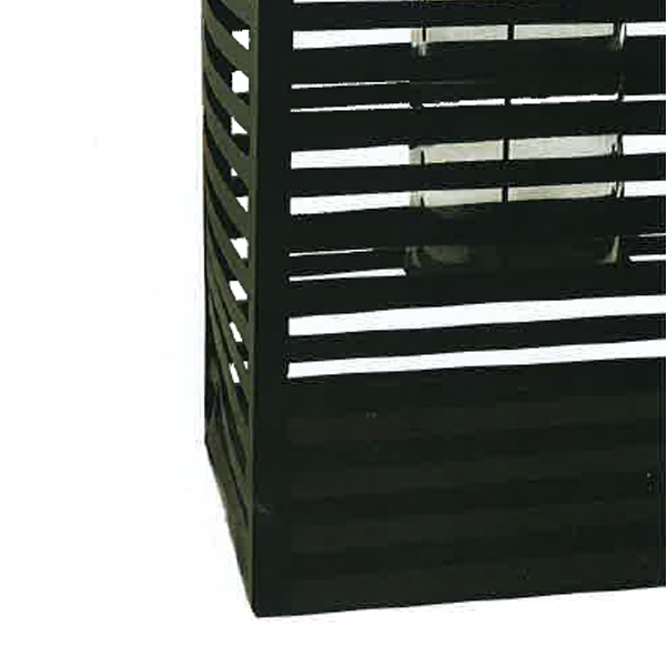 lanterna-moderna-berlin-2 lanterna moderna nera Berlin, lanterne da giardino, lanterne da etserno, lanterne da interno, lanterna design, arredo giardino Bergamo, giardinaggio Bergamo, Rota Commerciale Bergamo, lanterna in metallo , Rota Commerciale Bergamo