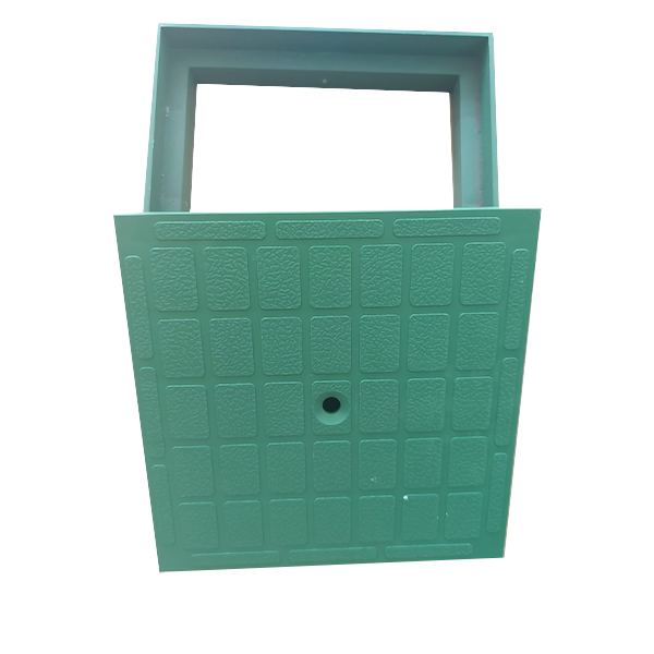 chisuino-in-plastica-verde chiusino in plastica, chiusino in pvc, chiusini in pvc, tombini in plastica, chisuini per pozzetti in plastica, materiali edili Bergamo, Rota Commerciale Bergamo