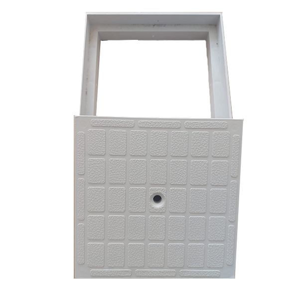 chiusiino-in-plastica-grigio.2 chiusino in plastica, chiusino in pvc, chiusini in pvc, tombini in plastica, chisuini per pozzetti in plastica, materiali edili Bergamo, Rota Commerciale Bergamo