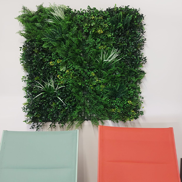 sempreverde-verticale-.-2 sempreverde verticale, giardino verticale artificiale, pannelli giardino verticale, parete verde, arredo giardino Bergamo, giardinaggio Bergamo, Rota Commerciale Bergamo