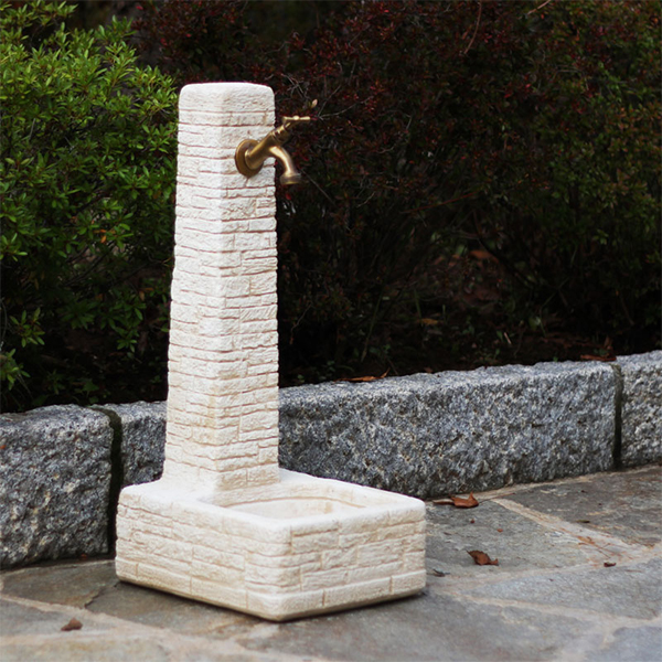 fontana-clanezzo-2 fontana vedovella Clanezzo, fontanella da giardino, fontanelle da giardino, fontanella da esterno, fontaella in cemento, fontana in cemento, giardinaggio Bergamo, Fontane Bergamo, Rota Commerciale Bergamo