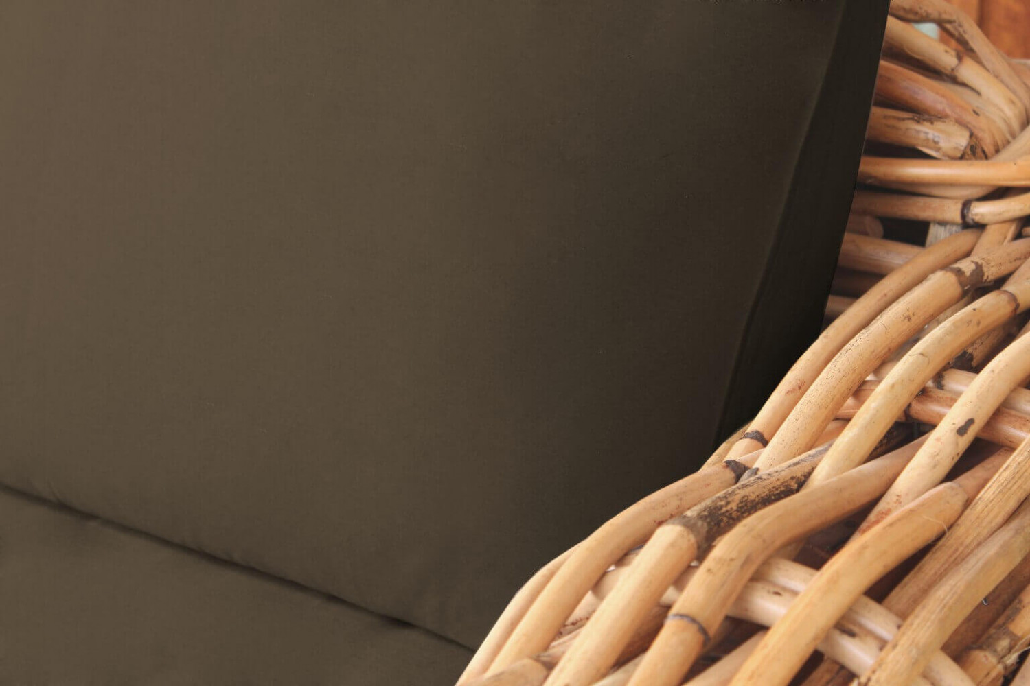 DIVANO IN RATTAN 3 P PHUKET divano in rattan, divano in rattan naturale, divano in rattan naturale da giardino, divano giardino, divano in rattan esterno, arredo giardino, arredo giardino Bergamo, giardinaggio, giardinaggio Bergamo, Rota commerciale Bergamo, divano rattan da esterno