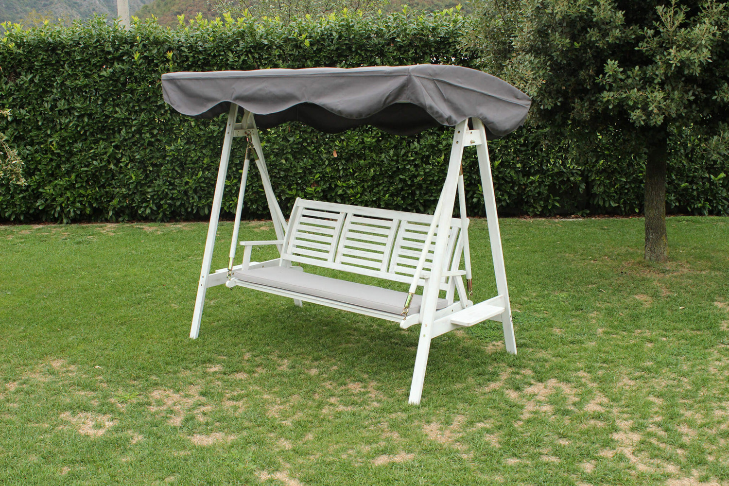 DONDOLO ACACIA 3 POSTI BIANCO dondolo da giardino, dondolo da giardino robusto, dondolo da giardino in legno, dondolo in legno, dondolo, dondoli, arredo giardino, arredo giardino Bergamo, giardinaggio, giardinaggio Bergamo, dondolo 3 posti, Rota Commerciale Bergamo