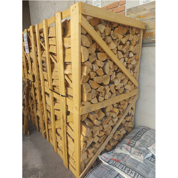 BANCALE-LEGNA-DA-ARDERE-4 Legna, legna da ardere faggio, bancale legna da ardere faggio, legna da ardere certificata, materiali edili Bergamo, legname da ardere, sistemi di riscaldamento Bergamo, Rota Commerciale Bergamo