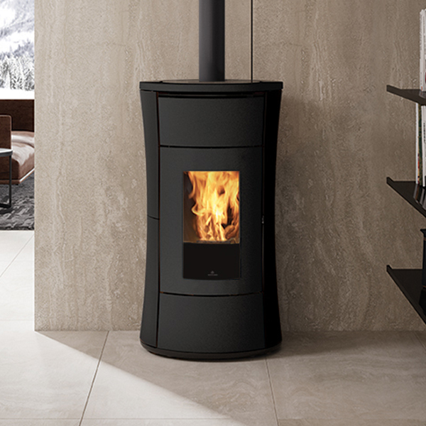 stufa-cherie-evo11- stufa a pellet moderna canalizzata Chierie Evo 11, stufe pellet, stufa a pellet moderna, stufa a pellet canalizzata, sistemi di riscaldamento Bergamo, Edil Kamin, Materiali edili Bergamo, Rota Commerciale Bergamo