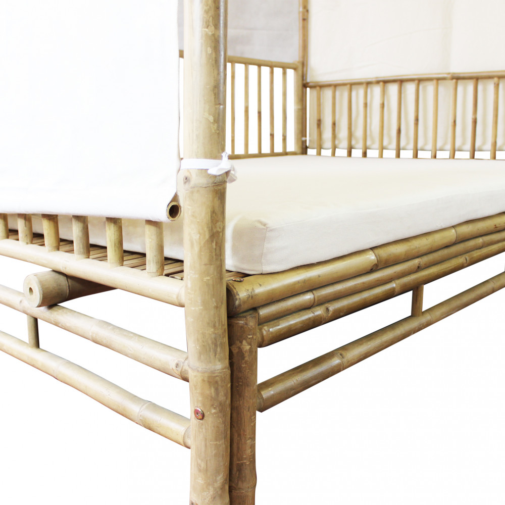 DIVANO LETTO SOLEDAD Divano letto bamboo con gazebo Soledad, divano letto bamboo giardino, divano letto bamboo esterno, divano letto bamboo matrimoniale, divano letto giardino. divano letto esterno, arredo giardino, arredo giardino bamboo, arredo giardino Bergamo, arredamento giardino, arredamento giardino bamboo, arredamento giardino Bergamo, giardinaggio, giardinaggio Bergamo, Rota Commerciale Bergamo,