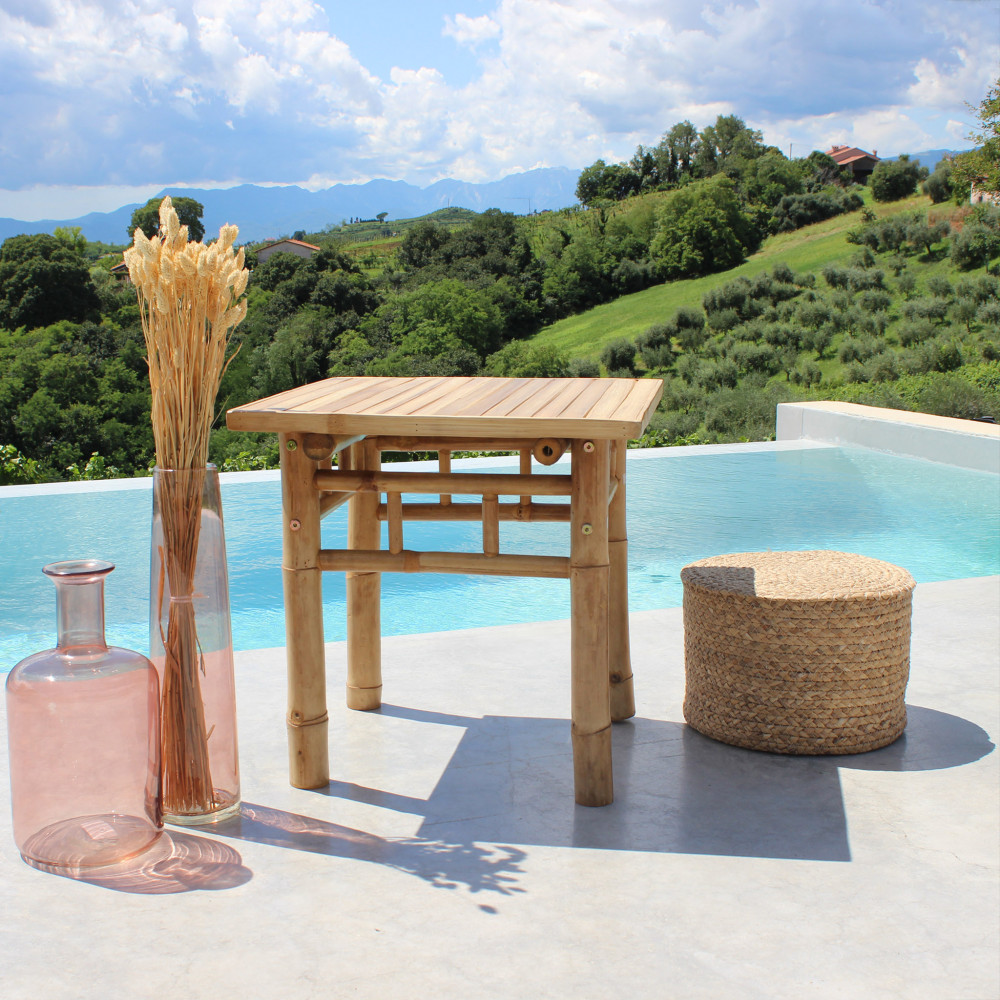 TAVOLINO ALEX 45 tavolino in bamboo per esterno Alex 45, tavolino in bamboo per esterno, tavolino bamboo, tavolino per esterno, tavolino d'appoggio in bamboo per esterno, tavolino giardino bamboo, arredo giardino, arredo giardino bamboo, arredo giardino Bergamo, arredamento giardino, arredamento giardino Bergamo, arredamento giardino bamboo, giardinaggio, giardinaggio Bergamo, Rota Commerciale Bergamo